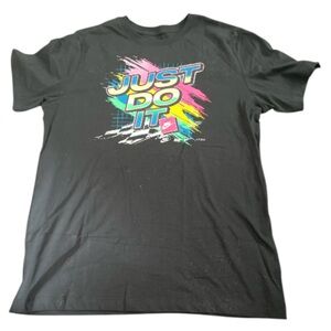 Nike Sportswear Just Do It Graphic Tee Black